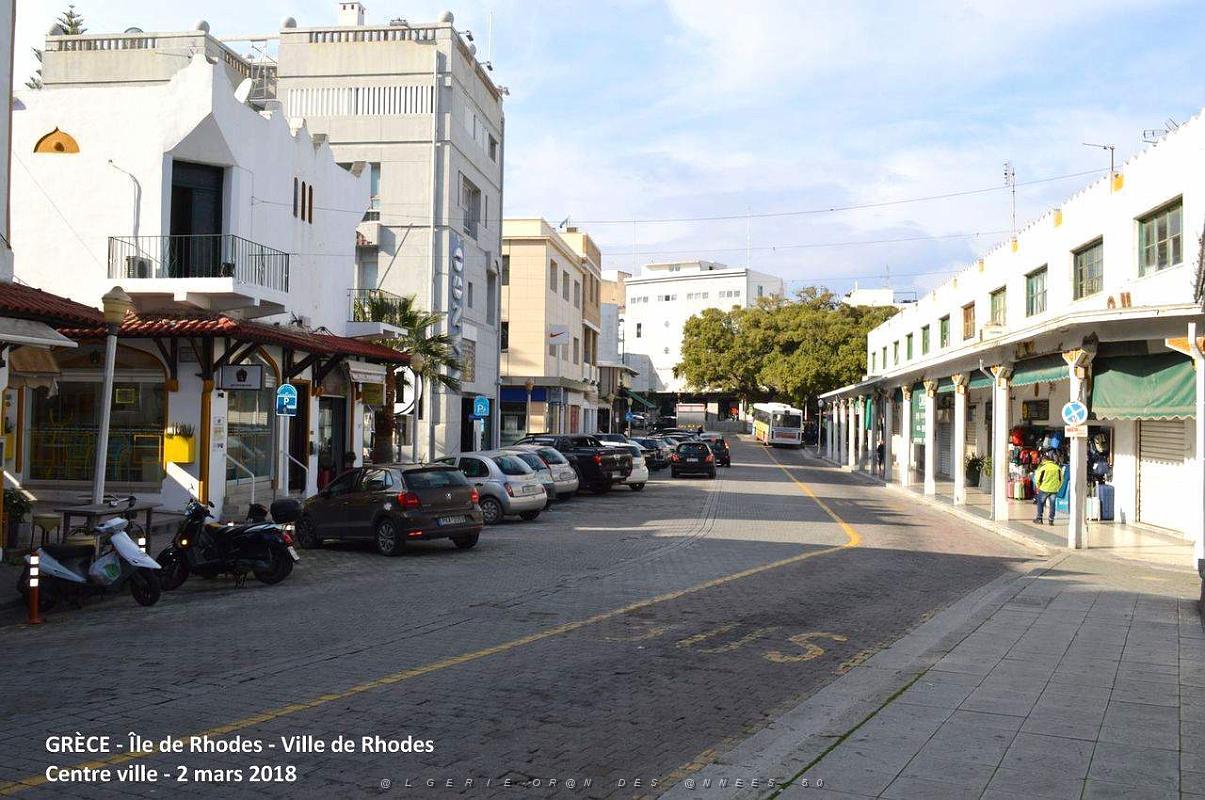 107- Rhodes ville et port d'honneur.JPG